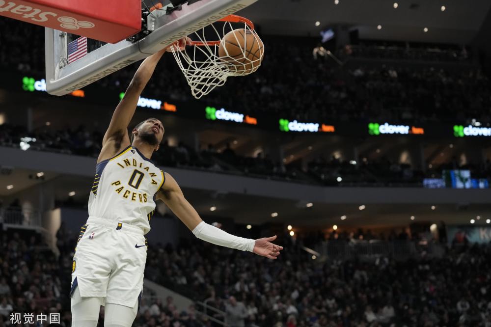 他在场上的 他在场上的